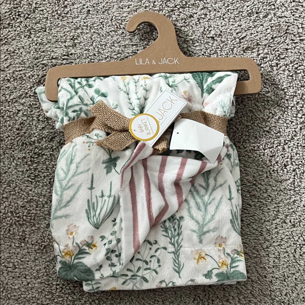 Kids Floral Muslin Swaddle Blanket - Green & Pink